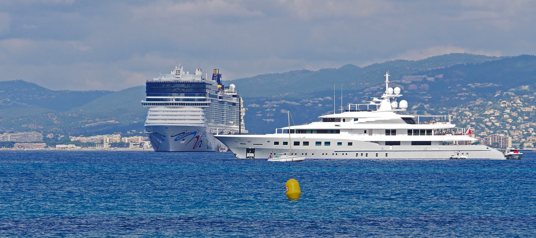 article-blogue-louer-un-Yacht-espagne-mediterranee-plaisir-et-bien-etre